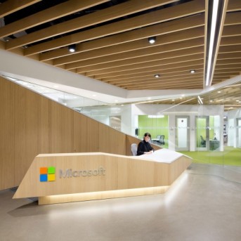微软加拿大卓越中心办公空间装饰设计